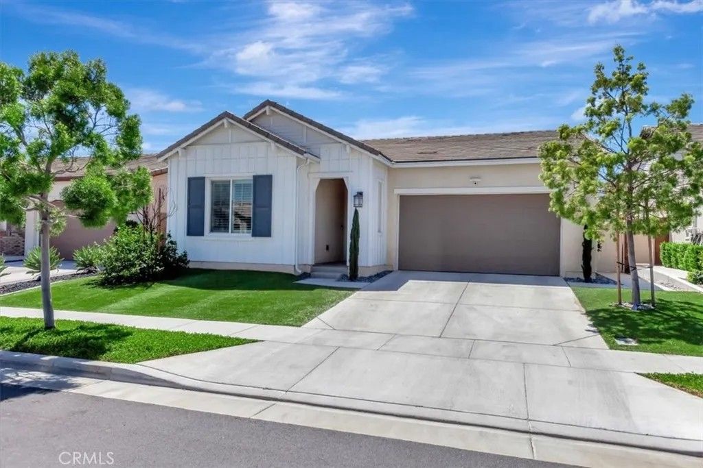 Photo of 2303 Nova Way, Corona, CA 92883 (MLS # PW26076123)
