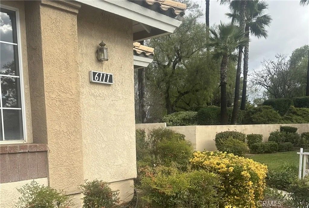 Photo of 6111 Wingfoot Avenue, Banning, CA 92220 (MLS # SB25282082)