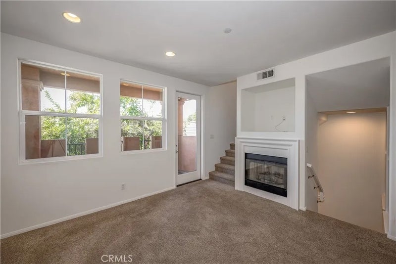 700 S San Fernando Boulevard