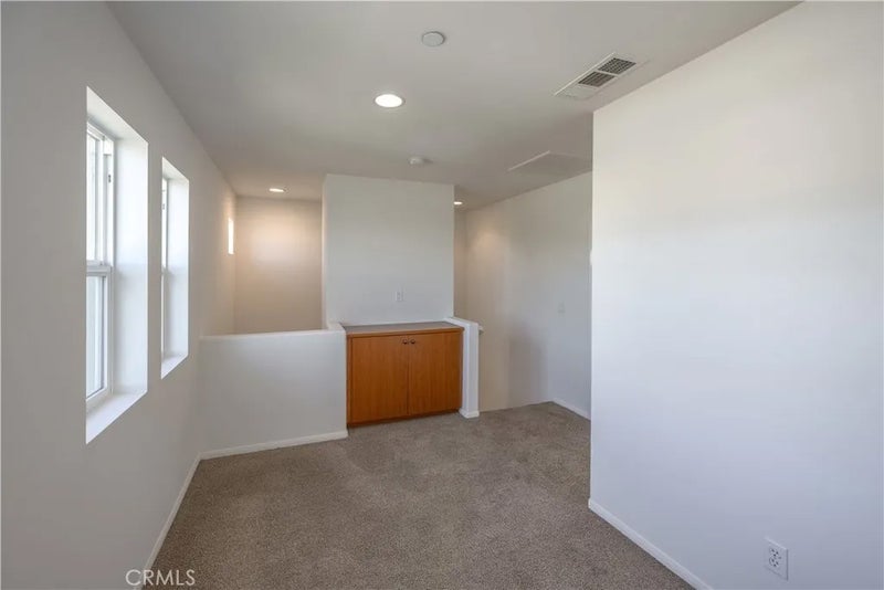 700 S San Fernando Boulevard