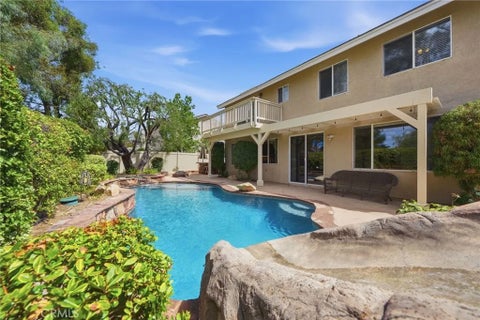 Photo of 43363 Calle Carabana, Temecula, CA 92592 (MLS # SW26200494)
