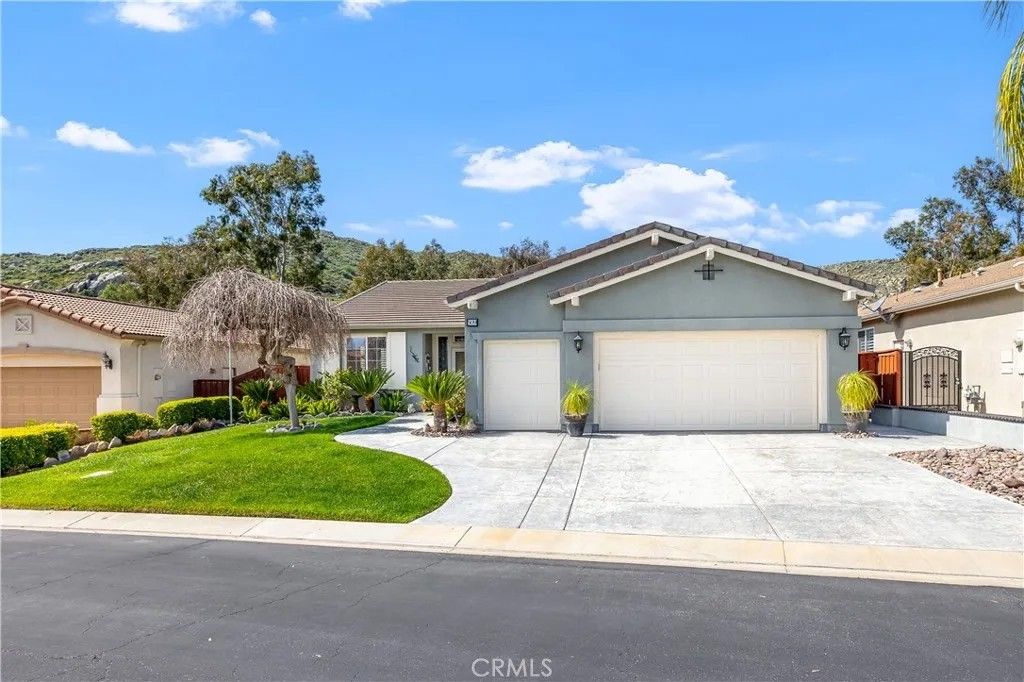 Photo of 509 GARCIA Drive, Hemet, CA 92545 (MLS # SW26050192)