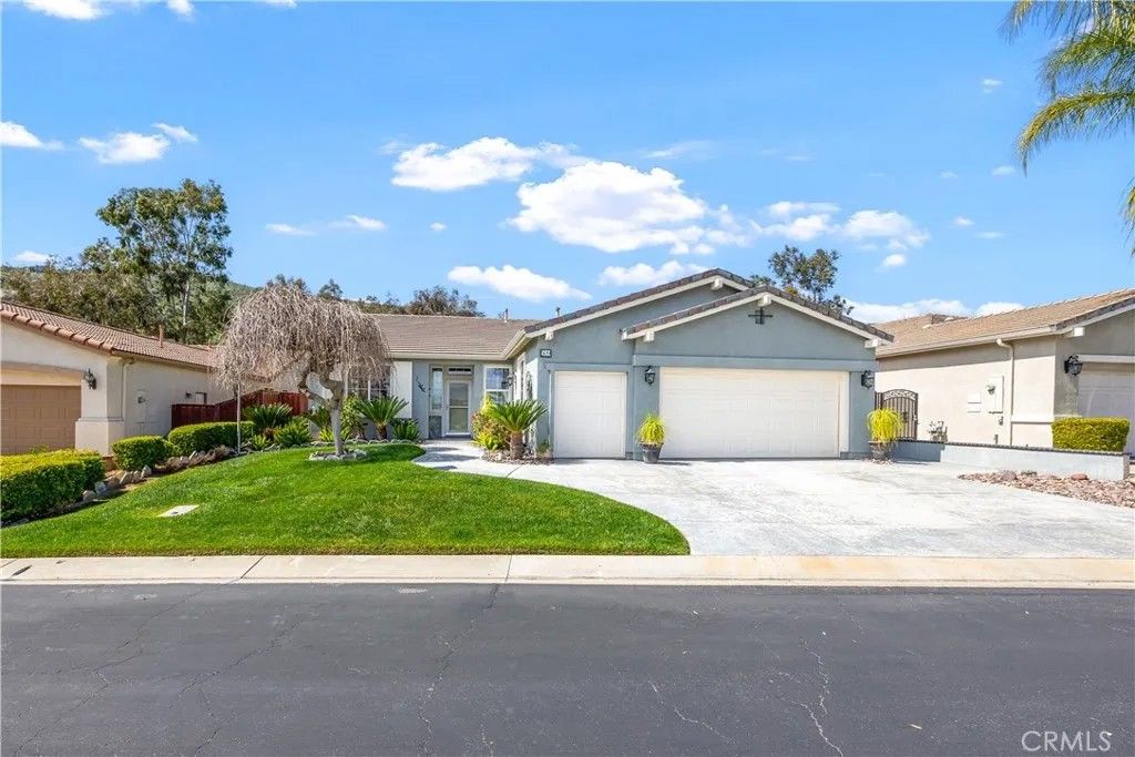 Photo of 509 GARCIA Drive, Hemet, CA 92545 (MLS # SW26050192)