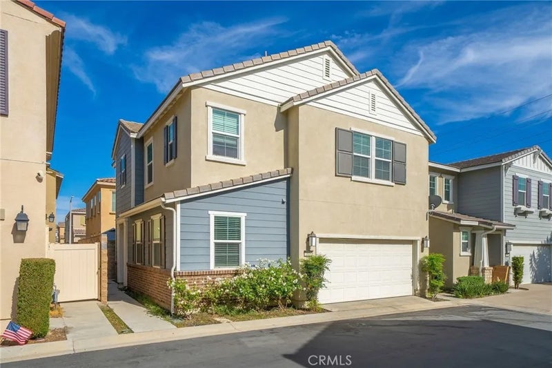 1606 Pear Tree Place
