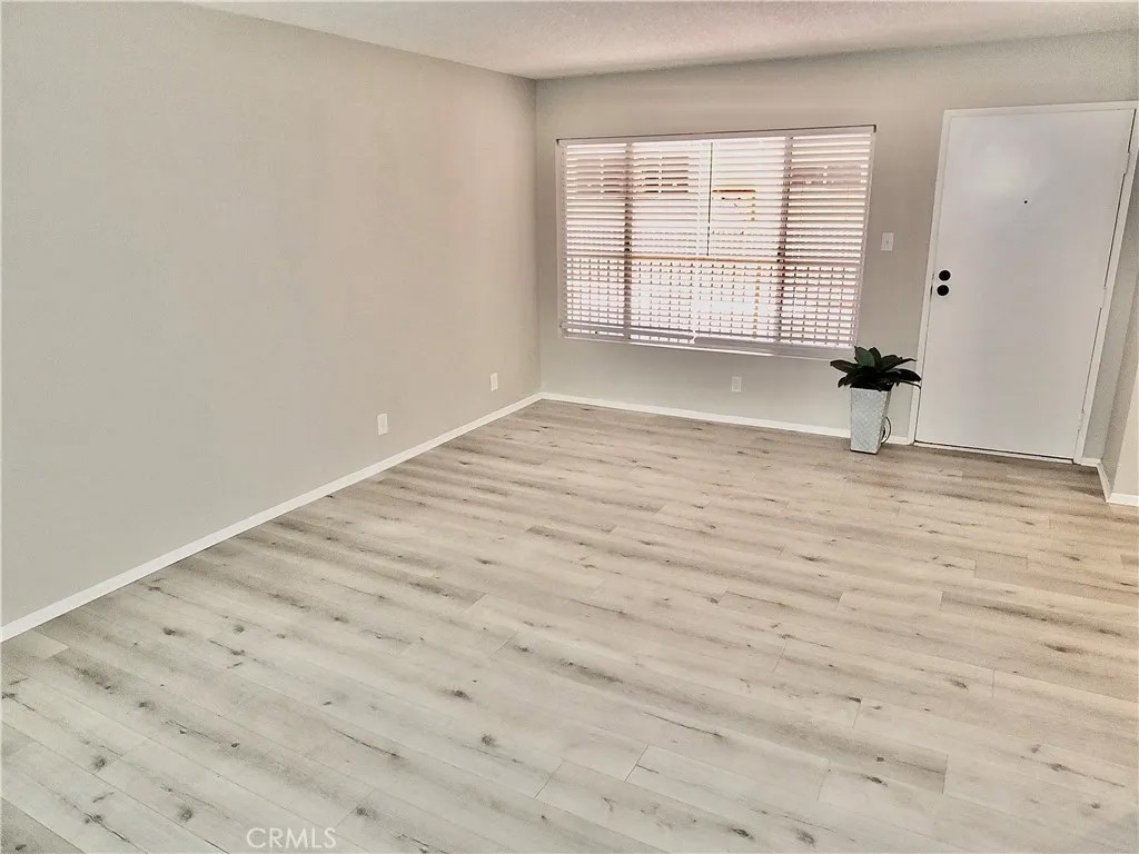 545 Chestnut Avenue 203