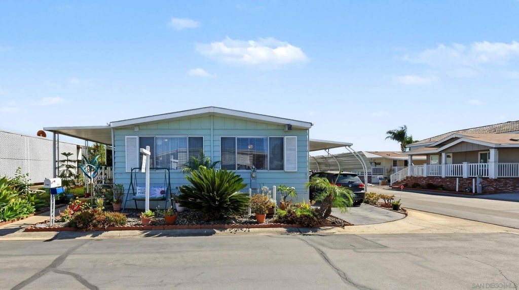 Photo of 2280 E Valley Parkway #122, Escondido, CA 92027 (MLS # 260023286)
