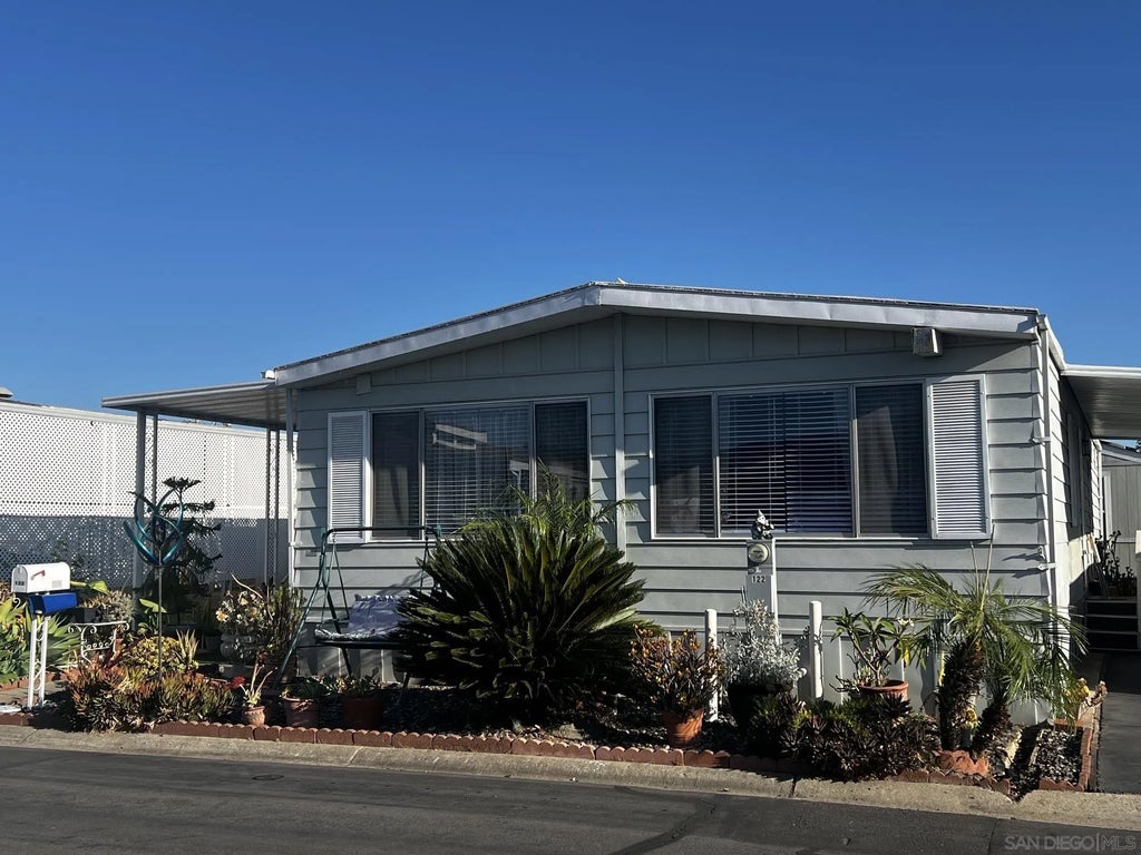 Photo of 2280 E Valley Parkway #122, Escondido, CA 92027 (MLS # 260023286)