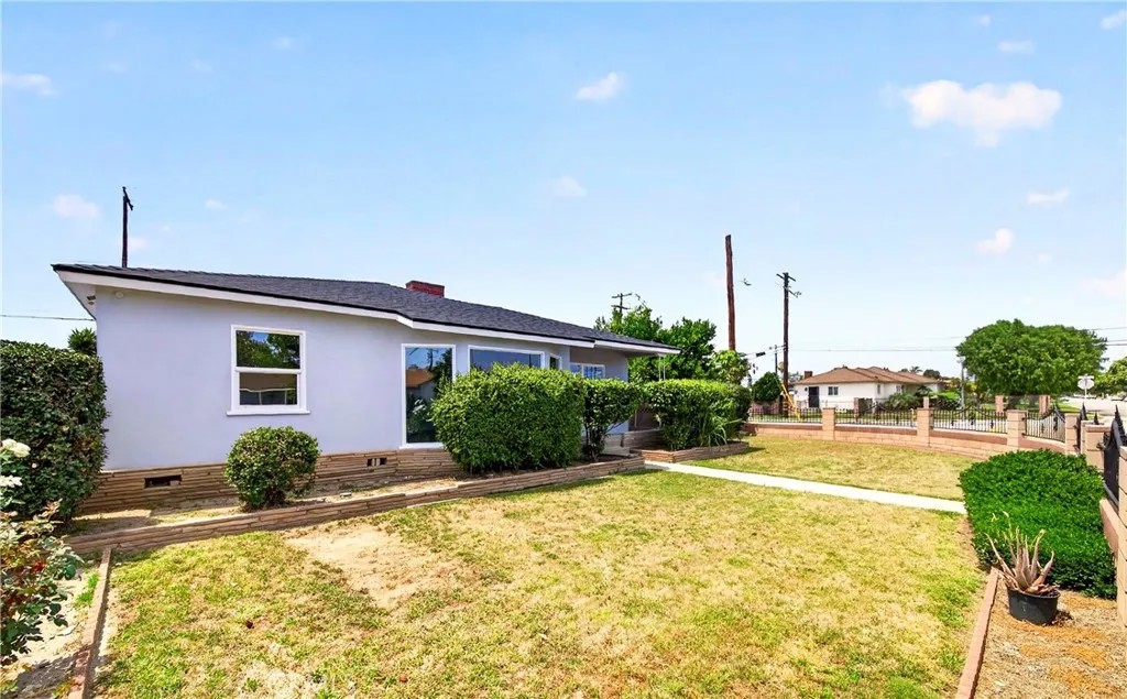 639 N Nora