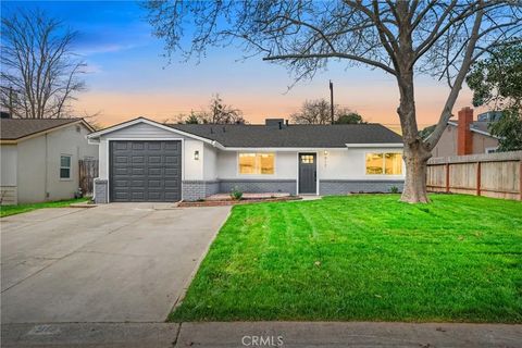 Photo of 917 Singingwood Rd, Sacramento, CA 95864 (MLS # SC26047948)