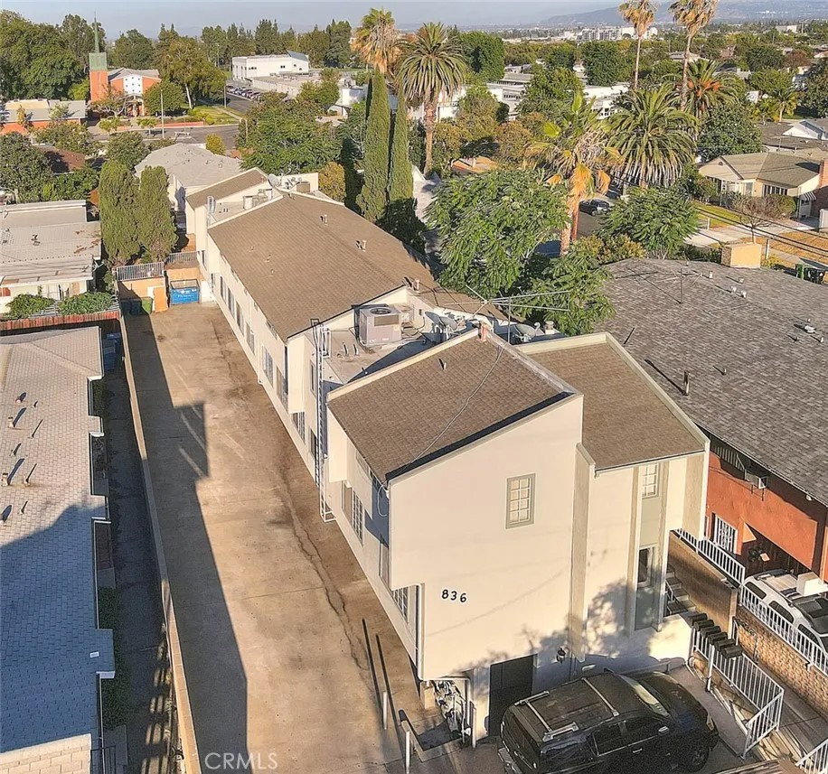 836 S Sierra Vista Avenue