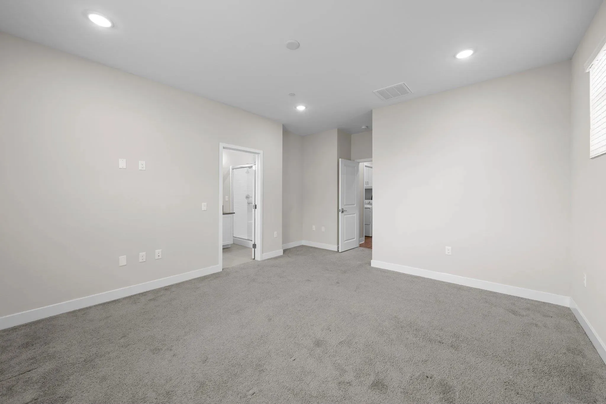 San Marcos, California 92069, United States, 4 Bedrooms Bedrooms, ,3 BathroomsBathrooms,Residential,Active,166867