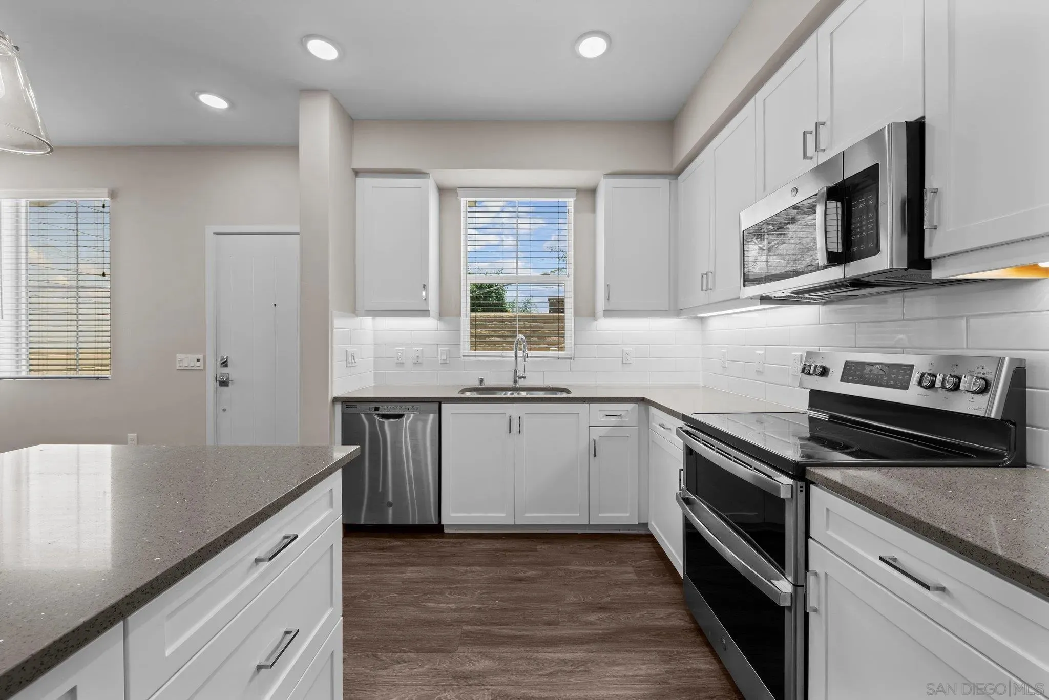 San Marcos, California 92069, United States, 4 Bedrooms Bedrooms, ,3 BathroomsBathrooms,Residential,Active,166867