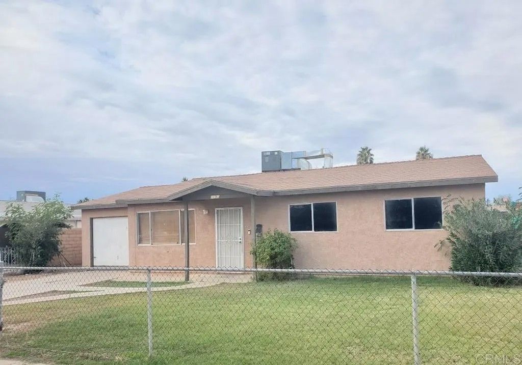 Photo of 1090 N 17th Street, Imperial Beach, CA 92243 (MLS # PTP2600467)