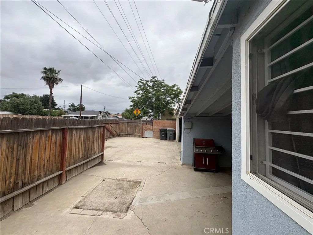 501 W Latham