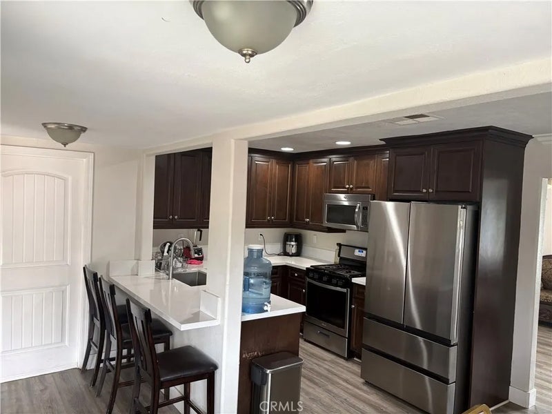 501 W Latham