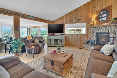 Tiny photo for 8799 Circle Oak Dr, Bradley, CA 93426 (MLS # NS25250110)