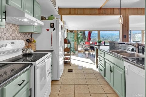 Tiny photo for 8799 Circle Oak Dr, Bradley, CA 93426 (MLS # NS25250110)