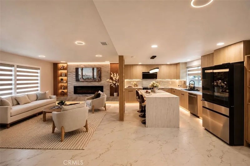 9444 La Estrella Ave