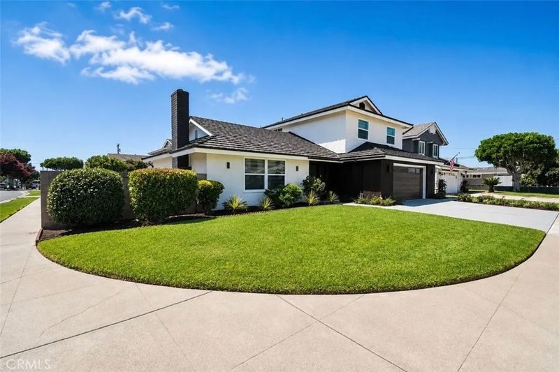 9444 La Estrella Ave