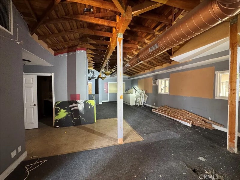 200 N Brookhurst