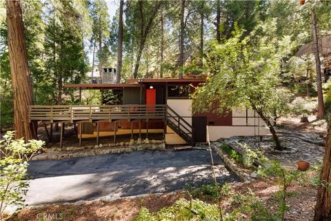Tiny photo for 24657 Bernard Dr, Crestline, CA 92325 (MLS # IG25245150)