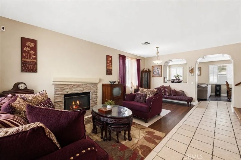 39215 Chantilly