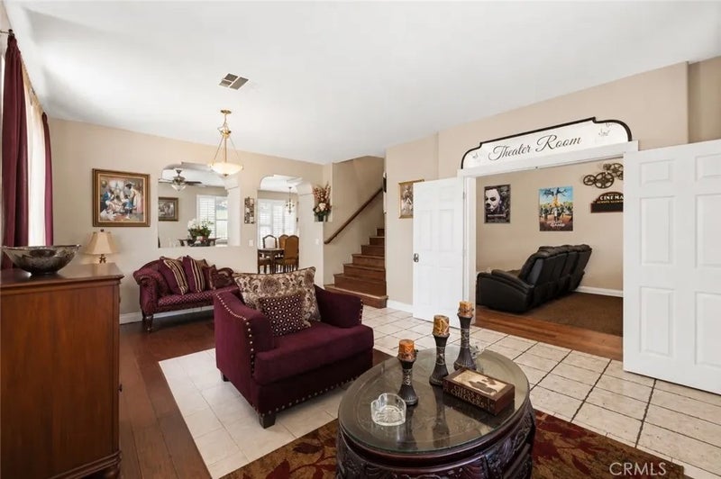 39215 Chantilly
