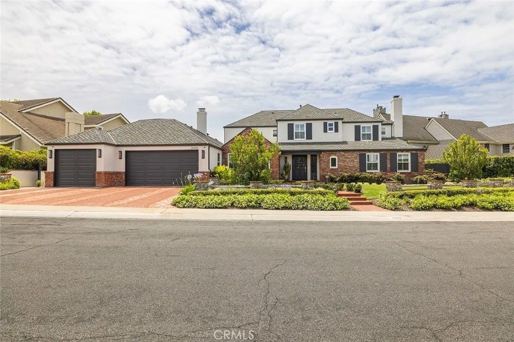 Photo of 25402 Gallup Circle, Laguna Hills, CA 92653 (MLS # OC26096549)