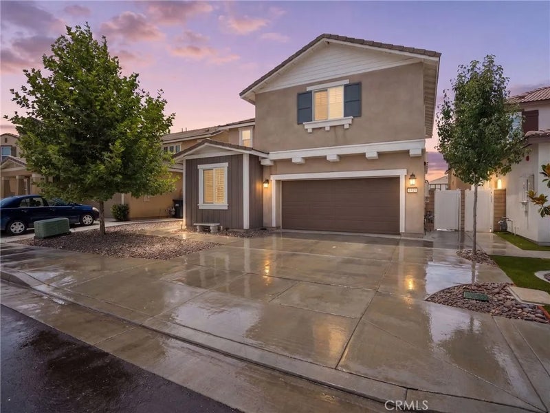 1705 Gold Medal Ln