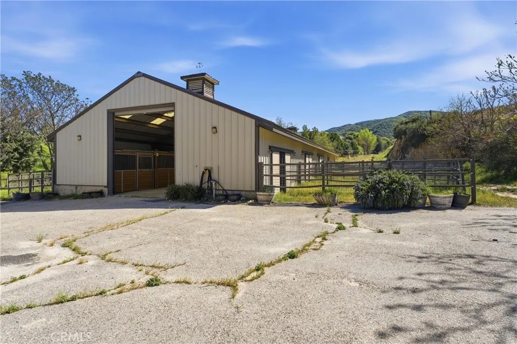 42135 San Francisquito Canyon Rd