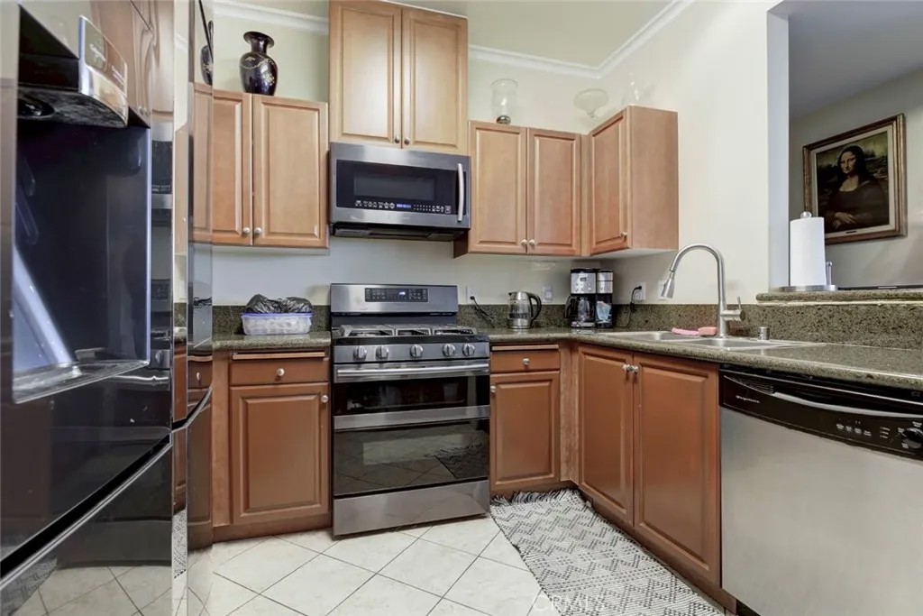 13941 Sherman Way Boulevard 401