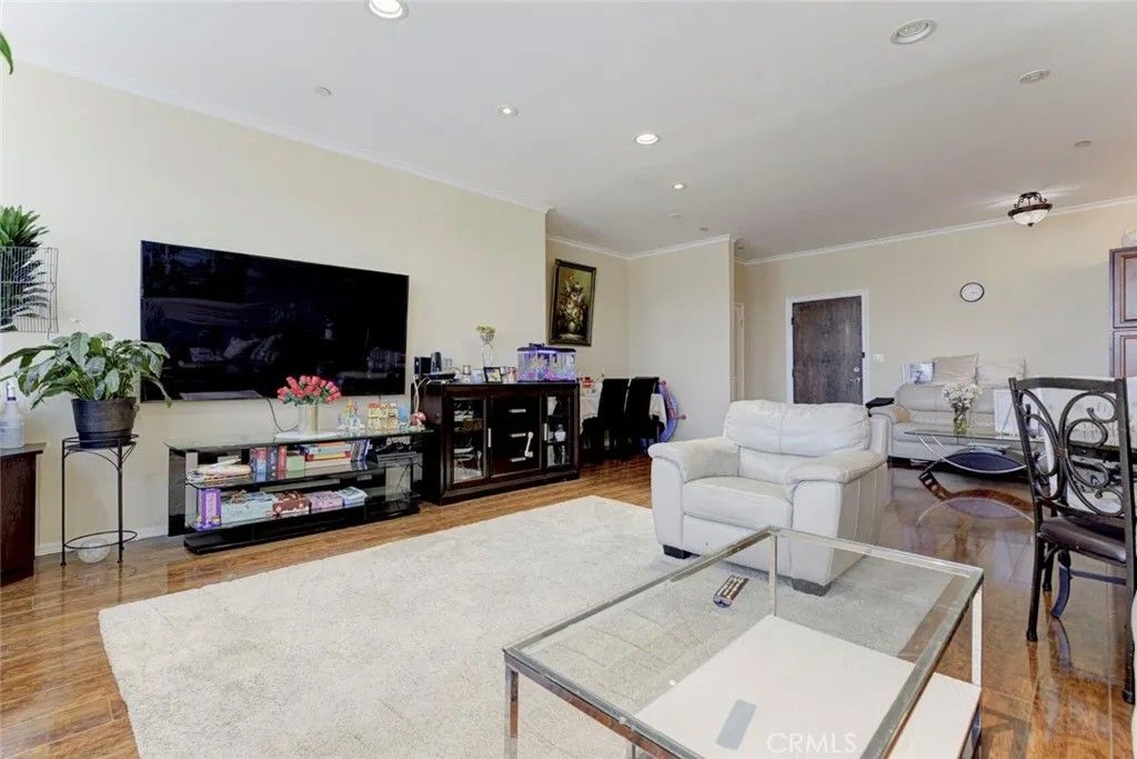 Photo of 13941 Sherman Way Boulevard #401, Van Nuys, CA 91405 (MLS # GD26065987)