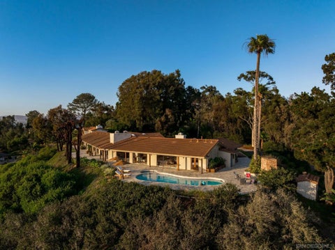 Photo of 16532 Los Morros, Rancho Santa Fe, CA 92067 (MLS # 260015120)