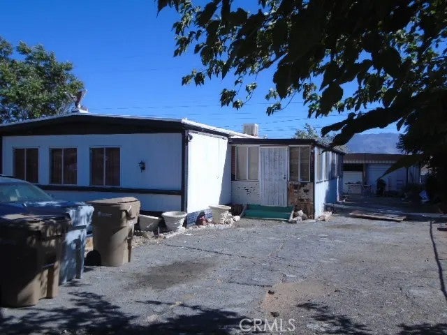 Photo of 19075 Danbury AVE, Hesperia, CA 92345 (MLS # HD26203077)