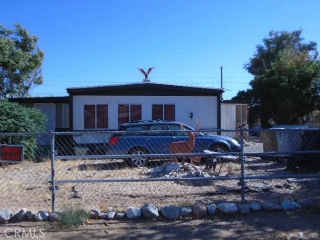 Photo of 19075 Danbury AVE, Hesperia, CA 92345 (MLS # HD26203077)