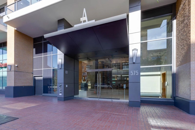 575 6th Ave 1110