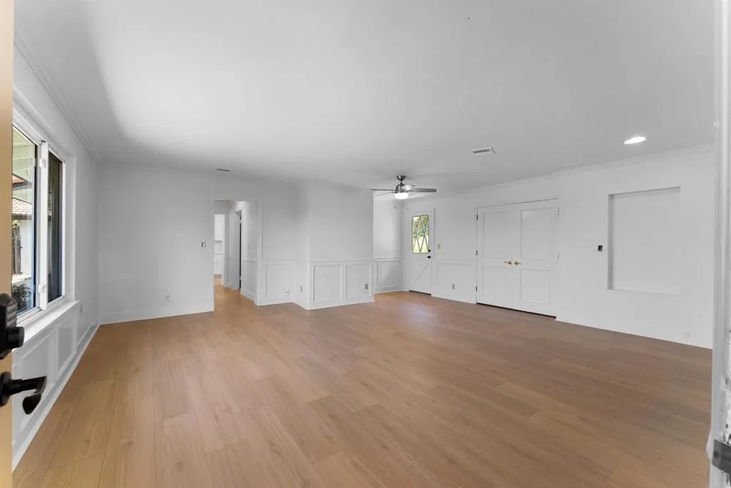 909 Donnan Place