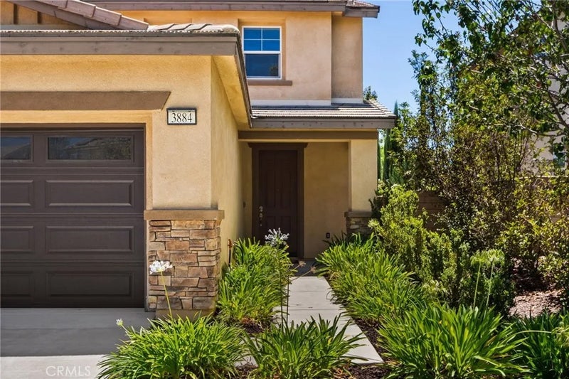 3884 Rosena Ranch