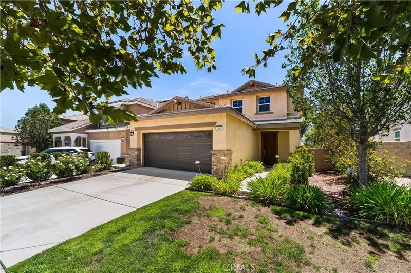 3884 Rosena Ranch