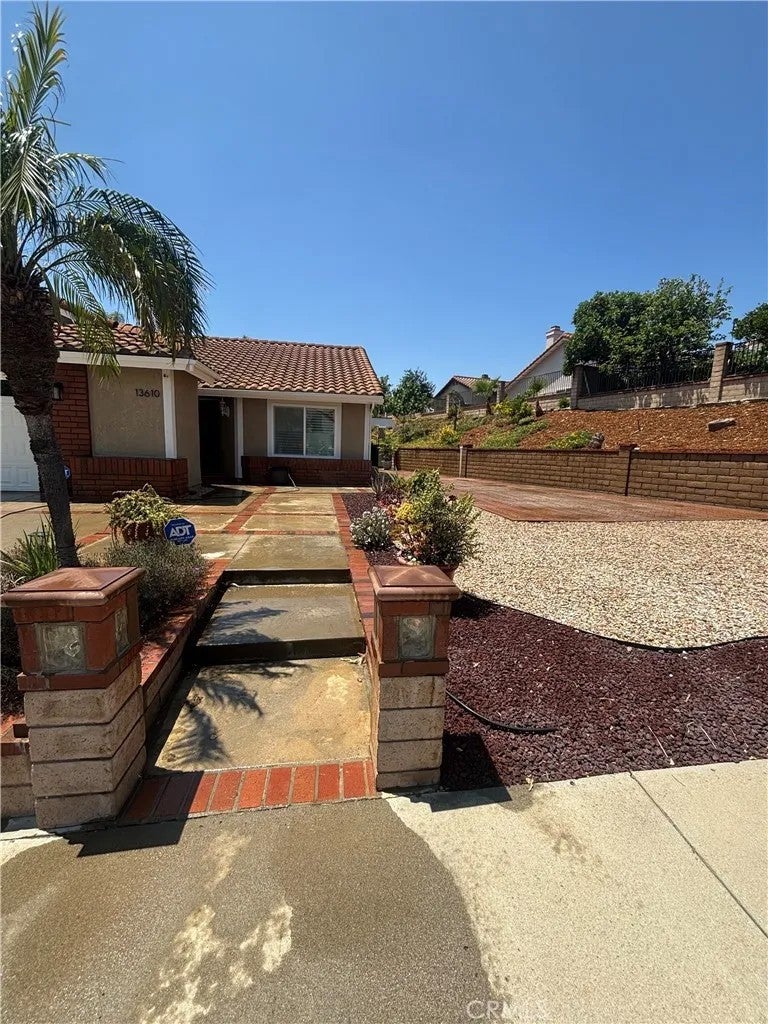13610 Running Springs