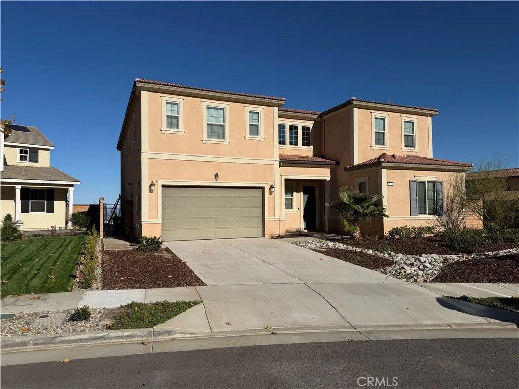 Photo of 2611 Sierra Bella Dr, Corona, CA 92882 (MLS # OC25267781)
