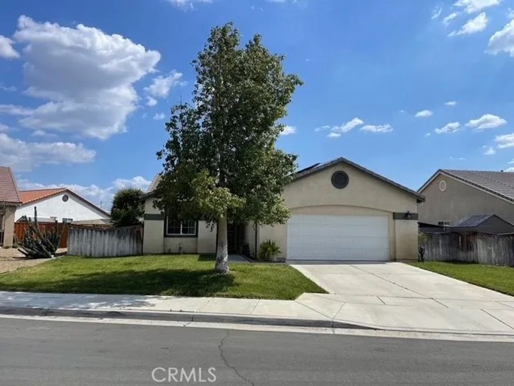 Photo of 124 Lighthouse Court, San Jacinto, CA 92583 (MLS # SW25102205)
