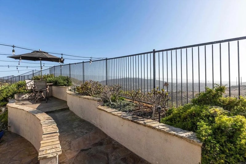 958 Camino Del Arroyo Drive