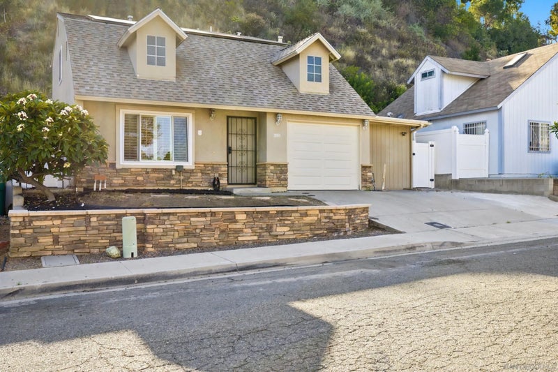 1880 Hanford Dr