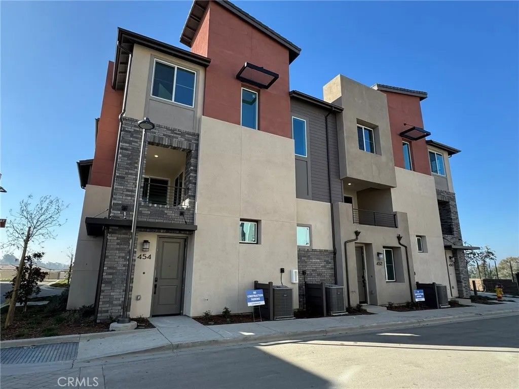 Photo of 454 Caliper Way, San Marcos, CA 92078 (MLS # SW25280125)