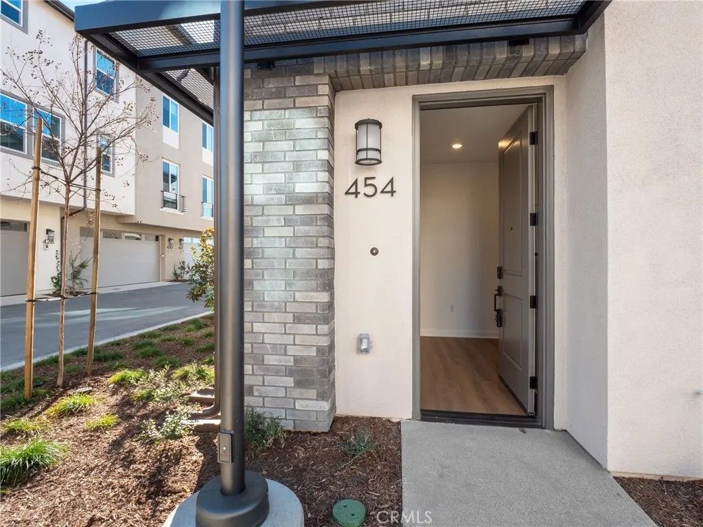 Photo of 454 Caliper Way, San Marcos, CA 92078 (MLS # SW25280125)