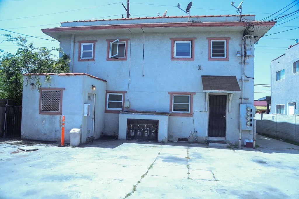 1454 Magnolia