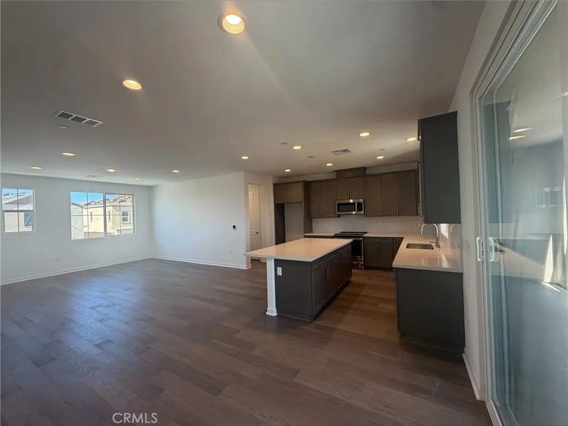 4732 South Momentum Paseo