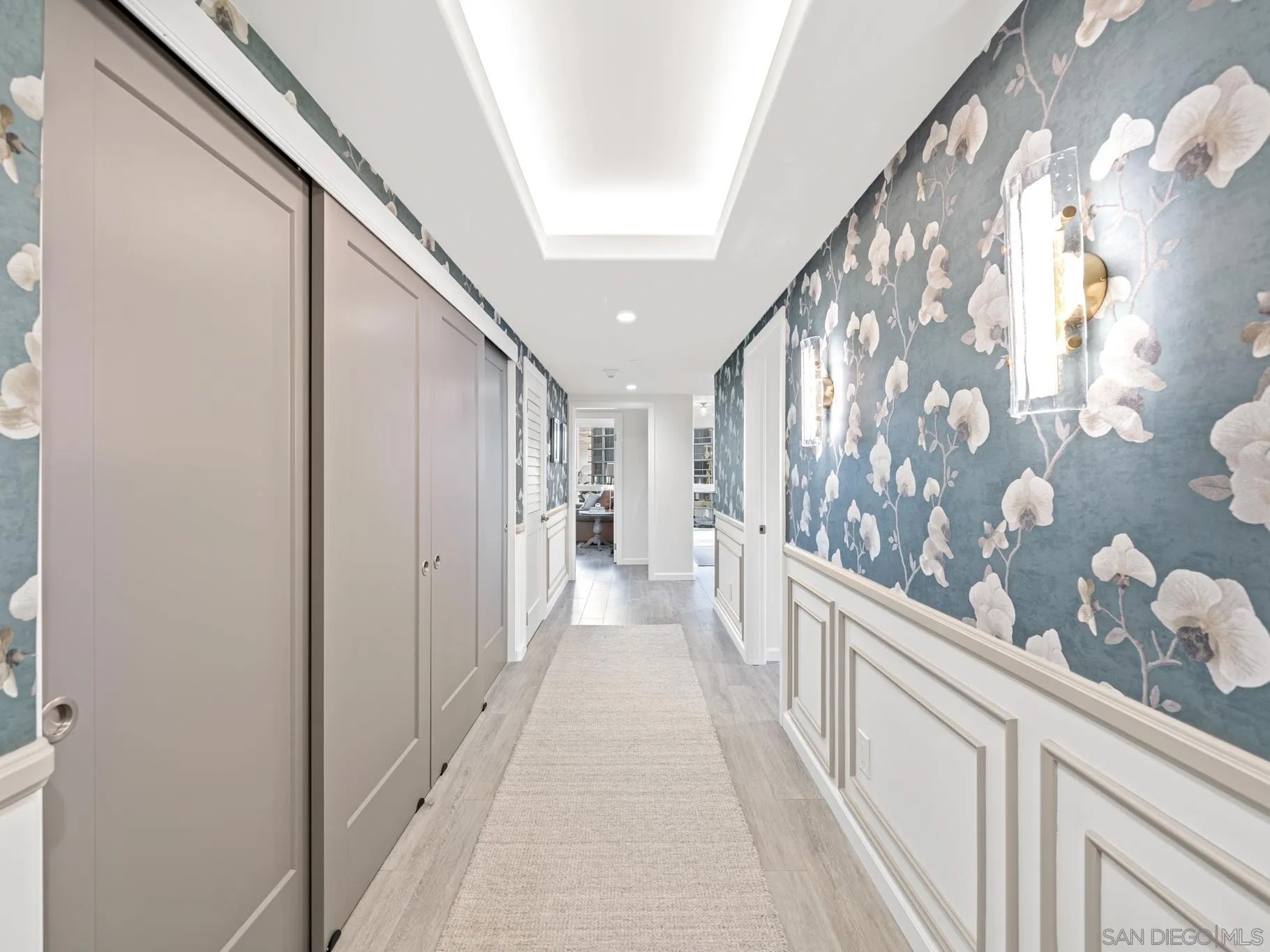 1750 Avenida Del Mundo 404