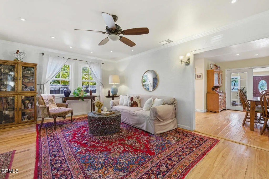 386 Larmier